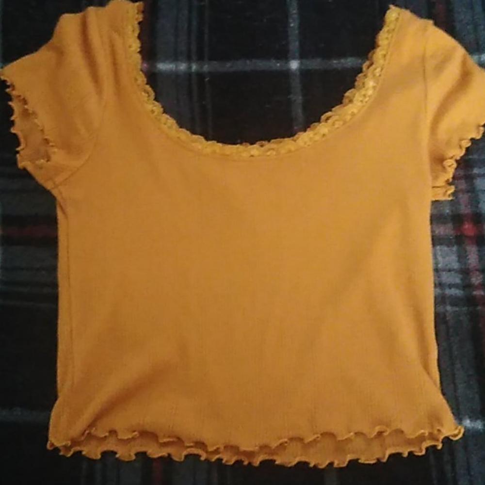 Crop top